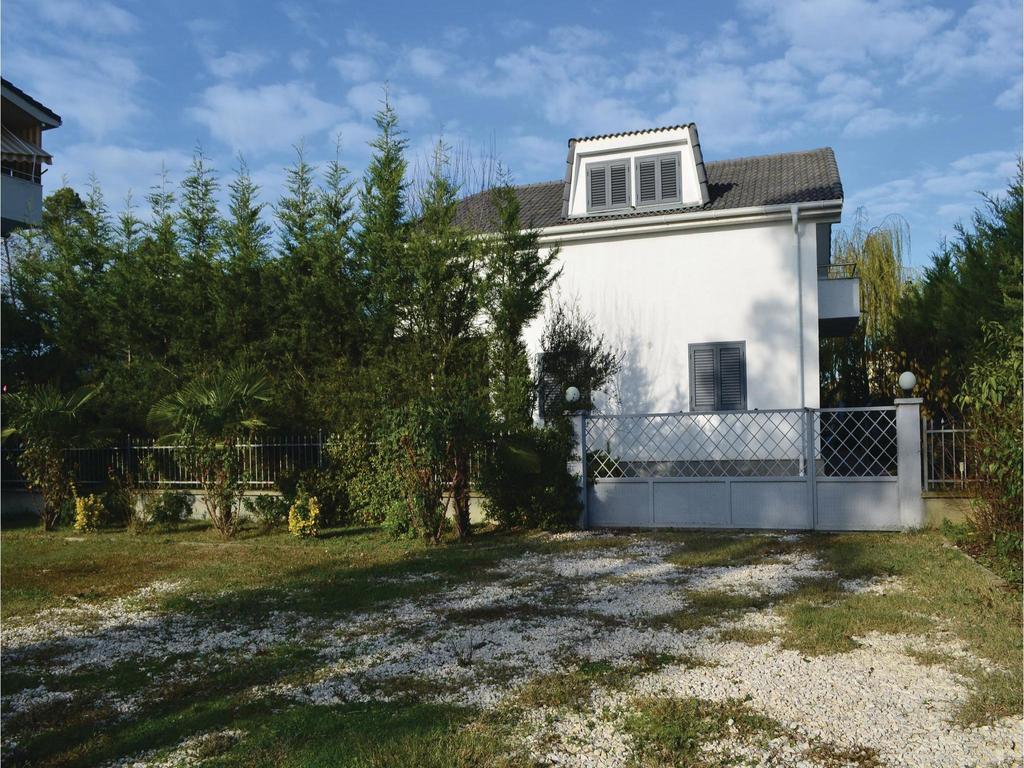 Holiday Home Pishat E Buta 28 Golem  Buitenkant foto